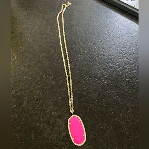Kendra Scott necklace